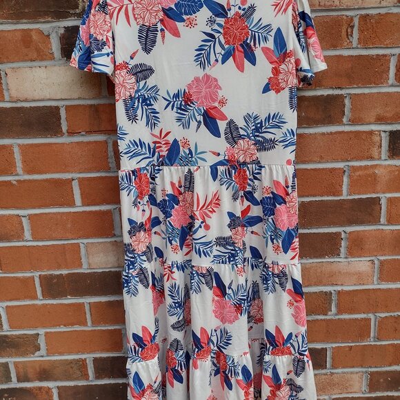 NEW Size M Women's Long Floral Dress By V. & Grin Short Sleeve Flowers - Picture 2 of 3